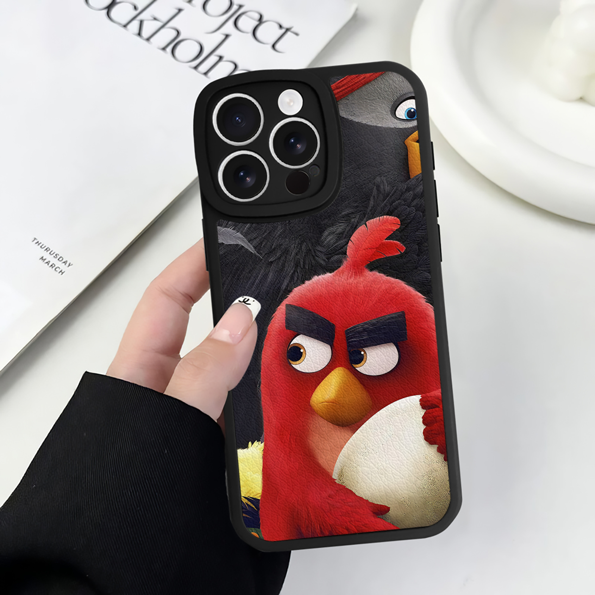 （画像用） Angry Birds アングリーバード 【iPhone 16シリーズ対応】シリコンスマホケース（レザー調） 材質：シリコン